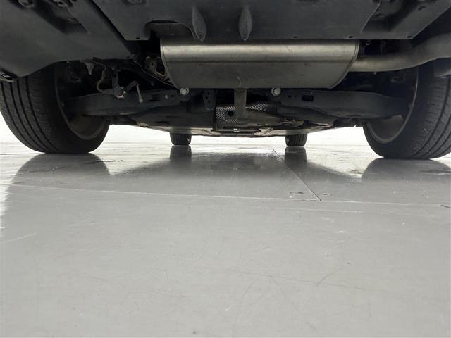 プリウス ＳセーフティプラスＩＩ　禁煙車　純正ナビ（ＣＤ・ＤＶＤ・フルセグ・ＢＴ・ＳＤ）全周囲カメラ　社外前後ドライブレコーダー　ビルトインＥＴＣ　前後クリアランスソナー　レーダークルーズコントロール　ブラインドスポットモニター（44枚目）