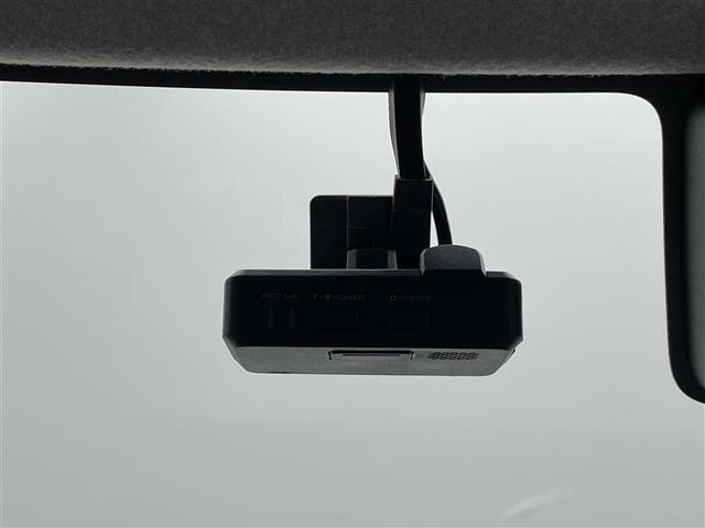 ムーヴキャンバス Ｘリミテッドメイクアップ　ＳＡＩＩ　純正ナビ（ＣＤ・ＤＶＤ・フルセグ・ＢＴ）全周囲カメラ　社外前方ドライブレコーダー　ＥＴＣ　両側パワースライドドア　後ろのみクリアランスソナー　スマートアシストＩＩＩ（衝突軽減ブレーキ・レーンキープアシ（5枚目）