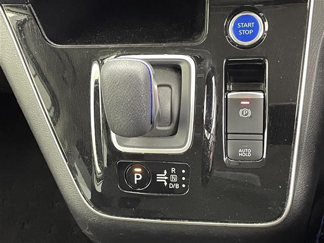 セレナ ｅ－パワー　ハイウェイスターＶ　禁煙車　ワンオーナー　純正ナビ（ＣＤ・ＤＶＤ・フルセグ・ＢＴ・ＳＤ）純正後席モニター　純正前方ドライブレコーダー　ビルトインＥＴＣ　両側パワースライドドア　アダブティブクルコン　前後クリアランスソナー（21枚目）