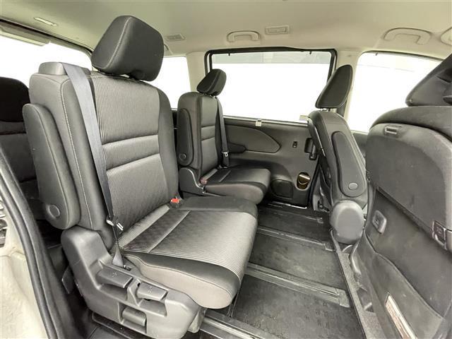 セレナ ｅ－パワー　ハイウェイスターＶ　禁煙車　ワンオーナー　純正ナビ（ＣＤ・ＤＶＤ・フルセグ・ＢＴ・ＳＤ）純正後席モニター　純正前方ドライブレコーダー　ビルトインＥＴＣ　両側パワースライドドア　アダブティブクルコン　前後クリアランスソナー（24枚目）