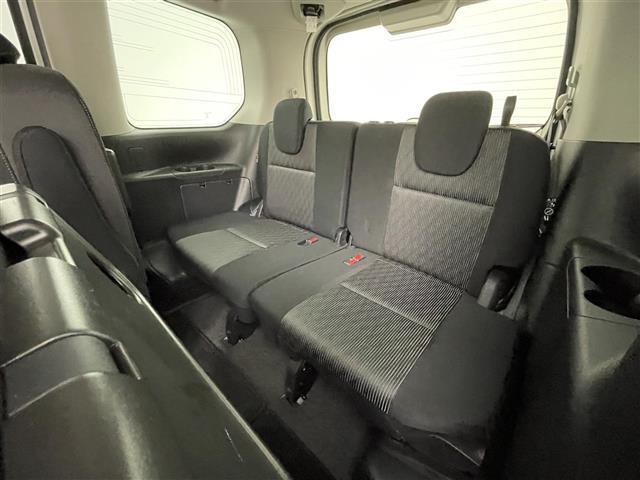 セレナ ｅ－パワー　ハイウェイスターＶ　禁煙車　ワンオーナー　純正ナビ（ＣＤ・ＤＶＤ・フルセグ・ＢＴ・ＳＤ）純正後席モニター　純正前方ドライブレコーダー　ビルトインＥＴＣ　両側パワースライドドア　アダブティブクルコン　前後クリアランスソナー（27枚目）