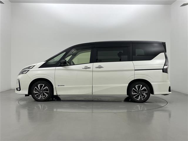 セレナ ｅ－パワー　ハイウェイスターＶ　禁煙車　ワンオーナー　純正ナビ（ＣＤ・ＤＶＤ・フルセグ・ＢＴ・ＳＤ）純正後席モニター　純正前方ドライブレコーダー　ビルトインＥＴＣ　両側パワースライドドア　アダブティブクルコン　前後クリアランスソナー（35枚目）