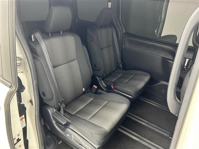 ヴォクシー ZS 煌 アルパインナビ(CD・DVD・フルセグ・BT)バックカメラ ビルトインETC 両側パワースライドドア クルーズコントロール プリクラッシュブレーキ レーンデェパーチャアラート アイドリングストップ(22枚目)