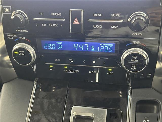 アルファード ２．５Ｓ　Ｃパッケージ　純正ナビ（ＣＤ・ＤＶＤ・フルセグ・ＢＴ・ＡｐｐｌＣａｒＰｌａｙ・ＡｎｄｒｏｉｄＡｕｔｏ・ＵＳＢ）全周囲カメラ　社外前後ドライブレコーダー　純正後席モニター　両側パワースライドドア　前後クリアランスソナ（18枚目）