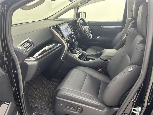 アルファード ２．５Ｓ　Ｃパッケージ　純正ナビ（ＣＤ・ＤＶＤ・フルセグ・ＢＴ・ＡｐｐｌＣａｒＰｌａｙ・ＡｎｄｒｏｉｄＡｕｔｏ・ＵＳＢ）全周囲カメラ　社外前後ドライブレコーダー　純正後席モニター　両側パワースライドドア　前後クリアランスソナ（24枚目）
