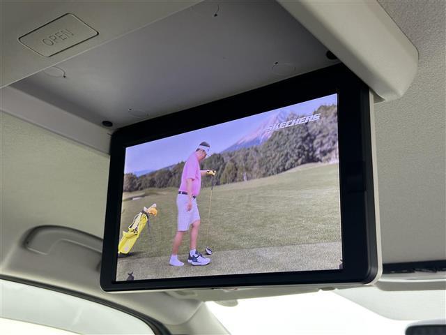 セレナ ハイウェイスターV 純正10型ナビ 全方位カメラ 純正後席モニター Bluetooth フルセグTV ドライブレコーダー クルーズコントロール コーナーセンサー オートハイビーム BSM ETC 衝突軽減システム(6枚目)