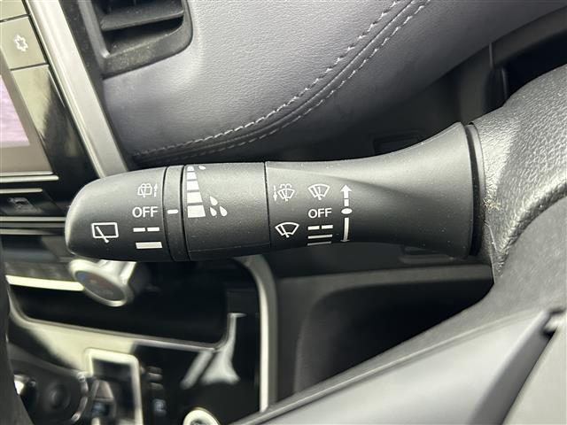 セレナ ハイウェイスターV 純正10型ナビ 全方位カメラ 純正後席モニター Bluetooth フルセグTV ドライブレコーダー クルーズコントロール コーナーセンサー オートハイビーム BSM ETC 衝突軽減システム(12枚目)