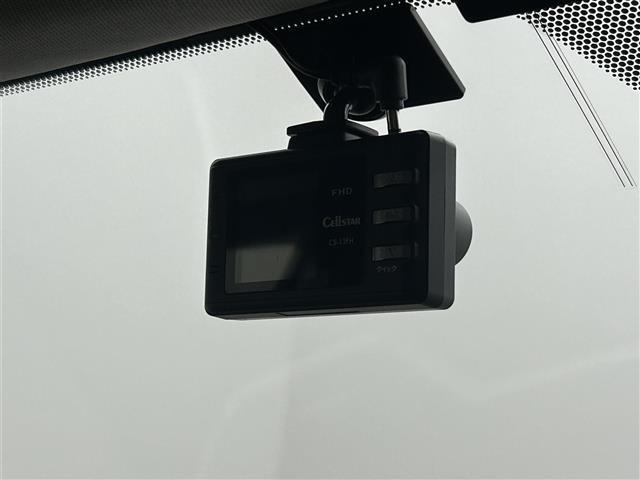 ＲＡＶ４ ハイブリッドＧ　ワンオーナー　禁煙車　モデリスタエアロフル　社外ナビ（ＣＤ・ＤＶＤ・フルセグ・ＢＴ・ＳＤ・ＡｐｐｌＣａｒＰｌａｙ・ＵＳＢ）バックカメラ　前方ドライブレコーダー　ビルトインＥＴＣ　前席シートヒーター（5枚目）