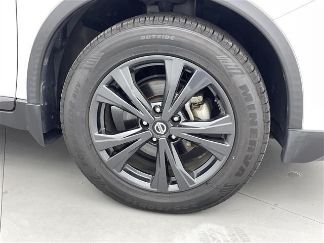 エクストレイル ２０Ｘｉ　レザーエディション　Ｖセレクション　ワンオ－ナ－／プロパイロット／カロッツエリアディスプレイオーディオ／アラウンドビューモニター／コーナーセンサー／純１８インチＡＷ／パワーバックドア／ルーフレール／インテリジェントルームミラー／茶レザ－（42枚目）