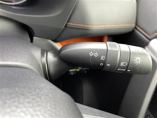 ＲＡＶ４ アドベンチャー　禁煙車　社外ナビ（ＣＤ・ＤＶＤ・フルセグ・ＢＴ・ＳＤ・ＵＳＢ）バックカメラ　前方ドライブレコーダー　ＥＴＣ　クリアランスソナー　トヨタセーフティーセンス（プリクラッシュセーフティ・ロードサインアシスト（15枚目）