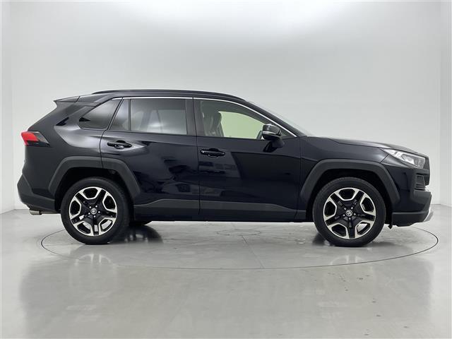 ＲＡＶ４ アドベンチャー　禁煙車　社外ナビ（ＣＤ・ＤＶＤ・フルセグ・ＢＴ・ＳＤ・ＵＳＢ）バックカメラ　前方ドライブレコーダー　ＥＴＣ　クリアランスソナー　トヨタセーフティーセンス（プリクラッシュセーフティ・ロードサインアシスト（36枚目）