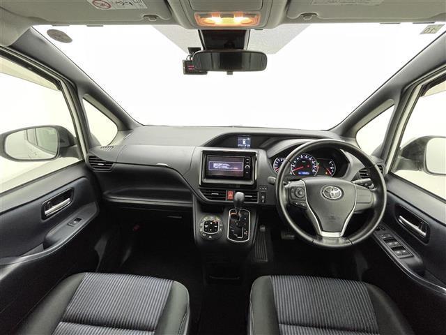 ノア Si 禁煙車 純正ナビ(CD・DVD・フルセグ・BT・SD)バックカメラ 社外前後ドライブレコーダー ビルトインETC 両側パワースライドドア アイドリングストップ 衝突軽減ブレーキ レーンキープアシスト(4枚目)