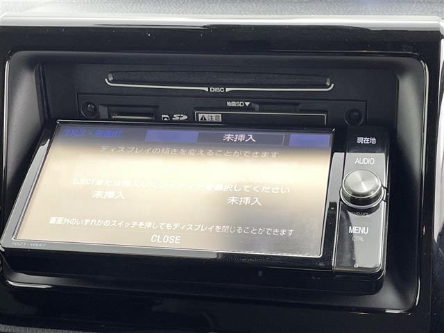 ノア Si 禁煙車 純正ナビ(CD・DVD・フルセグ・BT・SD)バックカメラ 社外前後ドライブレコーダー ビルトインETC 両側パワースライドドア アイドリングストップ 衝突軽減ブレーキ レーンキープアシスト(18枚目)