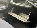 Ｓ　社外ナビ（ＣＤ・ＤＶＤ・ワンセグ・ＳＤ・ＡＵＸ・ｉｐｏｄ・ＵＳＢ）バックカメラ　ＥＴＣ　ＴＲＤエアロ（Ｆ・Ｓ・Ｒ）車両接近通報装置　横滑り防止　純正フロアマット　社外１７インチＡＷ　オートライト（21枚目）