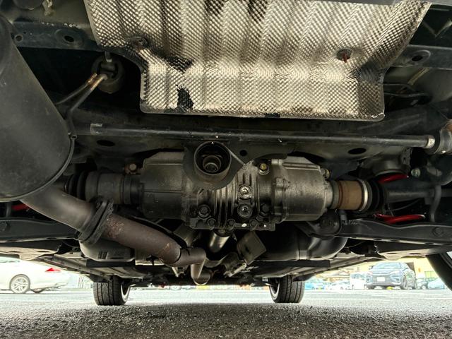 ジューク ニスモ RS 4WD ETC 全周囲カメラ 衝突被害軽減システム ターボ HID アルミホイール スマートキー 電動格納ミラー CVT 盗難防止システム 衝突安全ボディ ミュージックプレイヤー接続可 ABS ESC(49枚目)