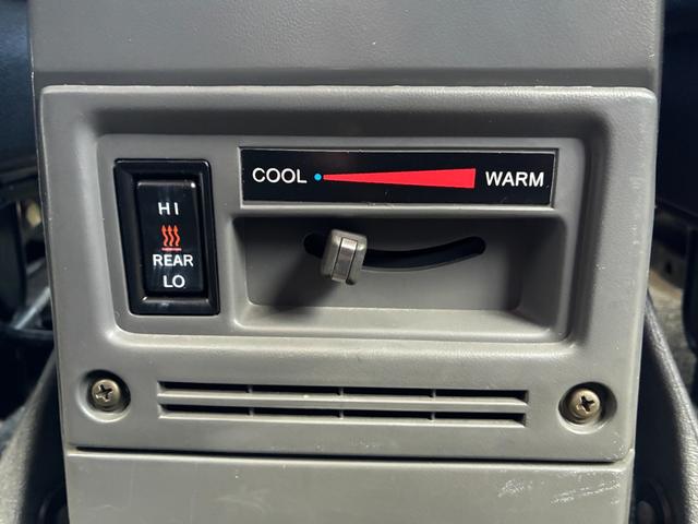 ランドクルーザー７０ ＺＸ　４ＷＤ　サンルーフ　ＡＴ　ＣＤ（23枚目）