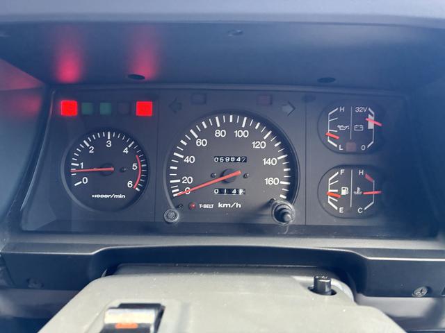 ランドクルーザー７０ ＺＸ　４ＷＤ　サンルーフ　ＡＴ　ＣＤ（25枚目）