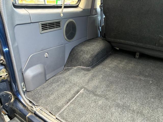 ランドクルーザー７０ ＺＸ　４ＷＤ　サンルーフ　ＡＴ　ＣＤ（28枚目）