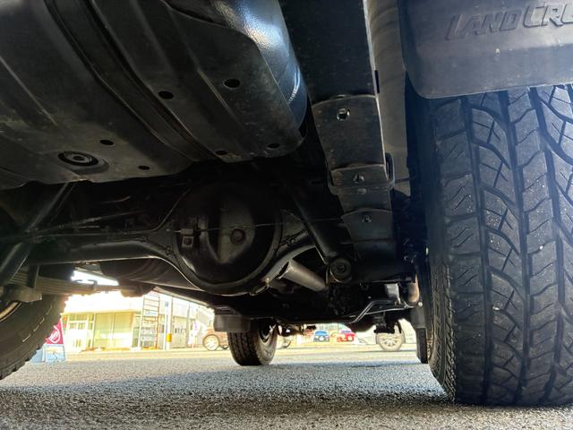 ランドクルーザー７０ ＺＸ　４ＷＤ　サンルーフ　ＡＴ　ＣＤ（29枚目）