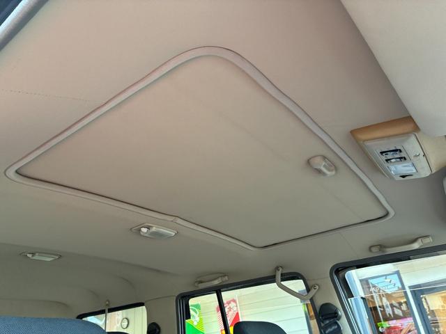 ランドクルーザー７０ ＺＸ　４ＷＤ　サンルーフ　ＡＴ　ＣＤ（32枚目）