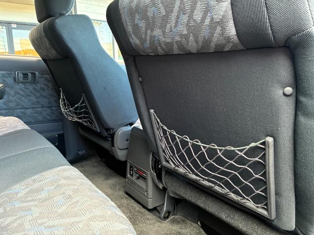 ランドクルーザー７０ ＺＸ　４ＷＤ　サンルーフ　ＡＴ　ＣＤ（52枚目）