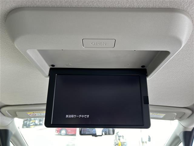 セレナ ｅ－パワー　ハイウェイスターＧ　純正１０インチナビ（フルセグ　ＣＤ　ＤＶＤ　ＢＴ　ＭＳＶ）　純正フリップダウンモニター　アラウンドビューモニター　両側パワースライドドア　プロパイロット　レーダークルーズコントロール　エマブレ　ＬＥＤ（6枚目）