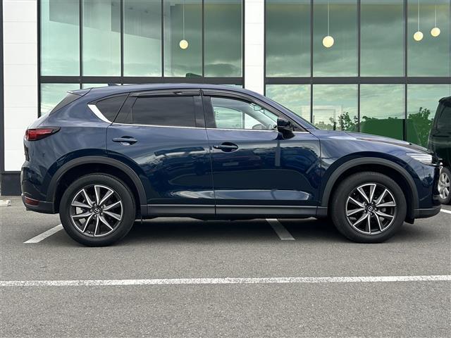 ＣＸ－５ ＸＤ　Ｌパッケージ　マツダコネクトナビ　ＡＬＰＩＮＥフリップダウンモニター　ヘッドアップディスプレイ　ステアリングヒーター　パワーバックドア　　シートヒーター　パワーシート　レザーシートＬＥＤオートライト（42枚目）