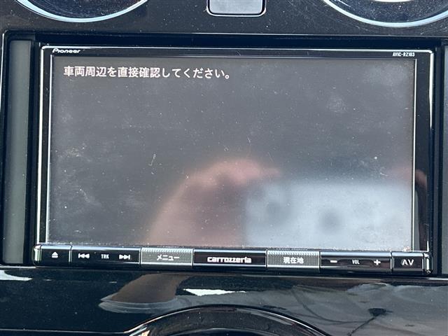 ノート ｅ－パワー　Ｘ　社外７型ナビ　ワンセグＴＶ　ＢＴ　ＭＳＶ　衝突軽減　レーンキープ　コーナーセンサー　先行車発進お知らせ　ドラレコ　ＥＴＣ　純正１５ＡＷ　社外フロアマット　ドアバイザー　ハロゲンヘッド　オートライト（3枚目）