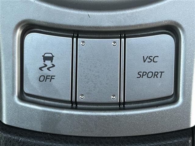 ８６ ＧＴ　ＭＯＭＯステアリング　純正ナビ　フルセグＴＶ　Ｂカメ　前後ドラレコ　スマートキー　　ＥＴＣ　ＡＷ　フルオートエアコン　電動格納ミラー　ＨＩＤヘッド　フォグランプ　ヘッドライトレベライザー（29枚目）