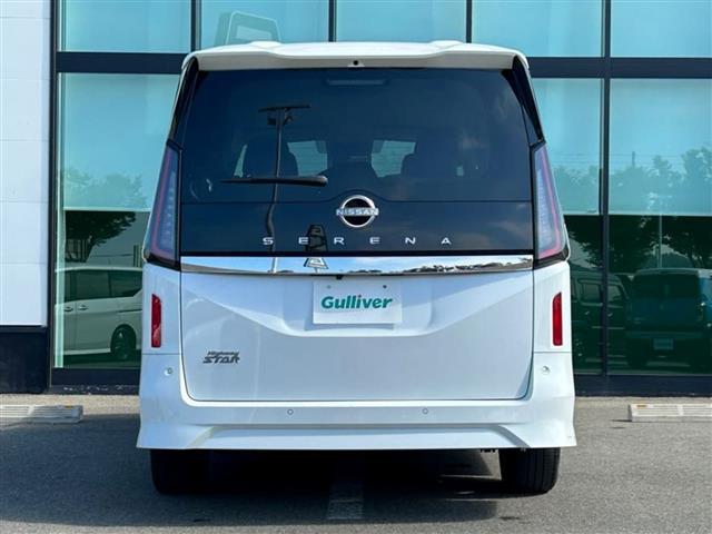 セレナ ハイウェイスターＶ　純正１２．３インチナビ　全方位カメラ　両側パワスラ　ビルトインＥＴＣ２．０　ドラレコ　デジタルインナーミラー　プロパイロット　前後コーナーセンサー　置くだけ充電器　パドルシフト　ステアリングリモコン（17枚目）