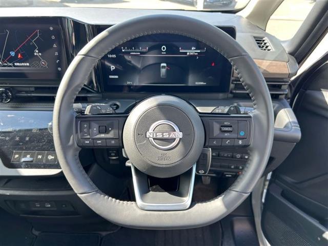 セレナ ハイウェイスターＶ　純正１２．３インチナビ　全方位カメラ　両側パワスラ　プロパイロット　デジタルインナーミラー　ビルトインＥＴＣ２．０　ドラレコ　前後コーナーセンサー　ステアリングリモコン　パドルシフト　置くだけ充電器（8枚目）