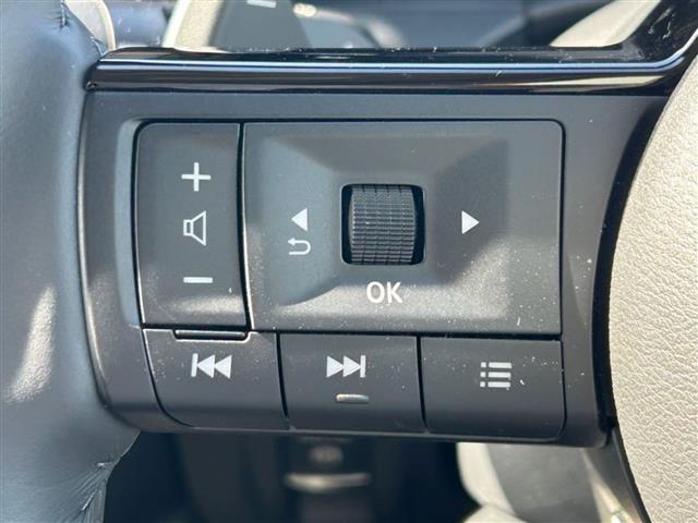 セレナ ハイウェイスターＶ　純正１２．３インチナビ　全方位カメラ　両側パワスラ　プロパイロット　デジタルインナーミラー　ビルトインＥＴＣ２．０　ドラレコ　前後コーナーセンサー　ステアリングリモコン　パドルシフト　置くだけ充電器（9枚目）