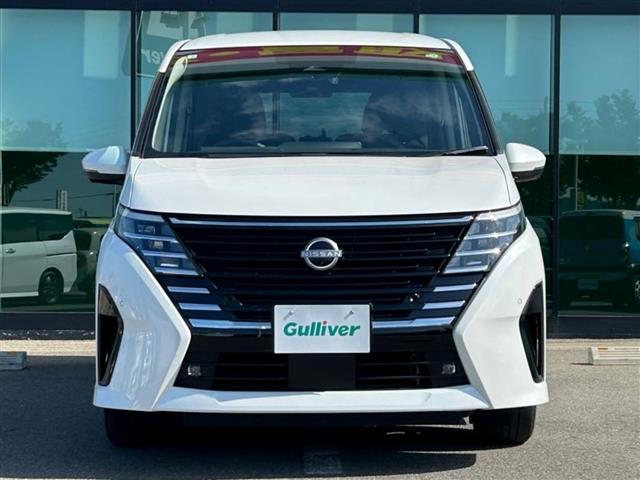 セレナ ハイウェイスターＶ　純正１２．３インチナビ　全方位カメラ　両側パワスラ　プロパイロット　デジタルインナーミラー　ビルトインＥＴＣ２．０　ドラレコ　前後コーナーセンサー　ステアリングリモコン　パドルシフト　置くだけ充電器（14枚目）