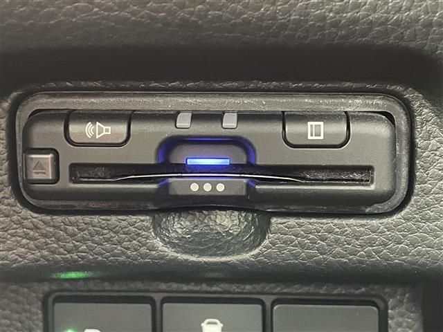 Ｎ－ＢＯＸカスタム Ｌターボ　後期型　純正ナビ　バックカメラ　ビルトインＥＴＣ　両側パワスラ　シートヒーター　ハーフレザーシート　オートライト　ＬＥＤヘッドライト　オートホールド　パドルシフト　ドラレコ　衝突軽減ブレーキ（38枚目）