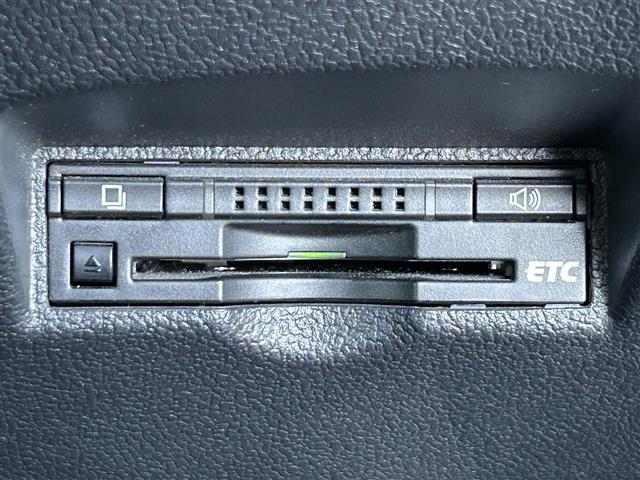 プリウス Ｓツーリングセレクション　純正７インチワイドナビ　フルセグＴＶ　Ｂｌｕｅｔｏｏｔｈ　ＣＤ　ＤＶＤ　バックカメラ　ビルトインＥＴＣ　衝突軽減カメラ　クルーズコントロール　シートヒーター　ステアリングスイッチ　ドアバイザー（38枚目）