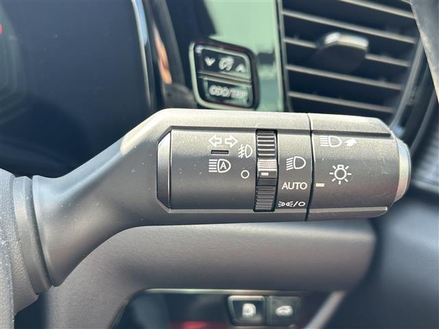 ＮＸ ＮＸ３５０　Ｆスポーツ　純正１４インチコネクティッドナビ　パノラマサンルーフ　オレンジキャリパー　ルーフレール　フルセグＴＶ　Ｂｌｕｅｔｏｏｔｈ　パノラミックビューモニター　レクサスセーフティセンス　ＢＳＭ　ＨＵＤ（16枚目）