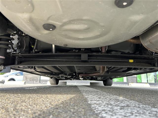シエンタ Ｇ　クエロ　純正ナビ　両側電動扉　ドラレコ　Ｂカメ　ＥＴＣ　衝突軽減　横滑り防止　レーンキープ　アイドリングストップ　プッシュスタート　スマートキー　オートライト　オートマチックハイビーム　フォグランプ（40枚目）