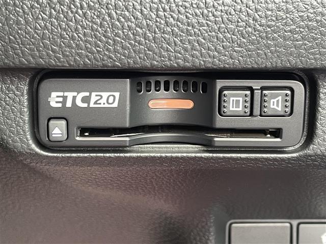 シビック タイプＲ　６速ＭＴ　純正８インチナビ　バックカメラ　ビルトインＥＴＣ２．０　ブラインドスポットモニター　レーダークルコン　オートライト　オートホールド　純正フロアマット　ＬＥＤヘッドライト　ステリモ（38枚目）