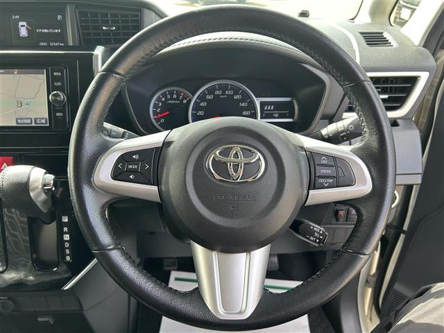 タンク カスタムG S 純正ナビ バックカメラ フルセグTV 両側パワースライドドア プリクラッシュセーフティー クルーズコントロール アイドリングストップ 純正フロアマット 純正AW オートライト フォグランプ(8枚目)