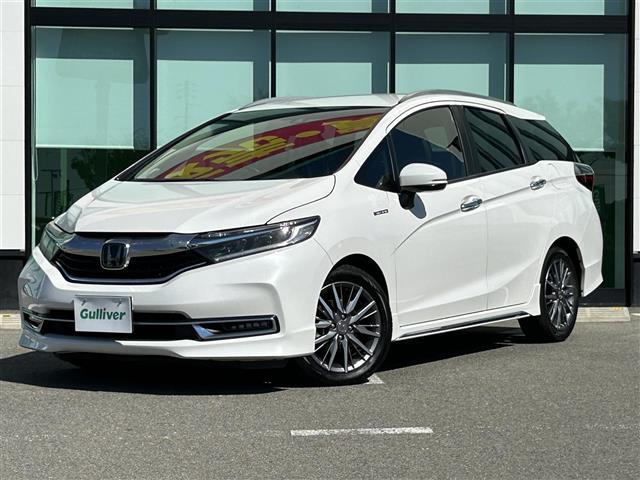 シャトル ハイブリッドZ ホンダセンシング ビルトインETC ホンダセンシング レーダークルーズコントロール 革巻きステアリング パドルシフト ステアリングスイッチ LEDヘッドライト フォグランプ オートライト ハーフレザーシート(14枚目)