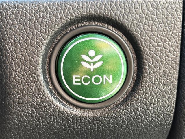 シャトル ハイブリッドZ ホンダセンシング ビルトインETC ホンダセンシング レーダークルーズコントロール 革巻きステアリング パドルシフト ステアリングスイッチ LEDヘッドライト フォグランプ オートライト ハーフレザーシート(34枚目)