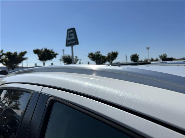 シャトル ハイブリッドZ ホンダセンシング ビルトインETC ホンダセンシング レーダークルーズコントロール 革巻きステアリング パドルシフト ステアリングスイッチ LEDヘッドライト フォグランプ オートライト ハーフレザーシート(39枚目)