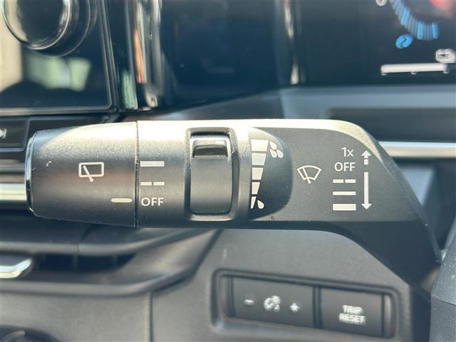 オーラ G レザーエディション 純正ナビ BOSE 全方位 革温席 ドラレコ ACC ETC エマージェンシーブレーキ 横滑り防止 レーンキープ ステアリングヒーター 電動パーキング オートホールド デジタルインナーミラー(9枚目)