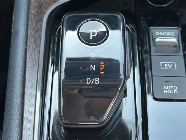 オーラ G レザーエディション 純正ナビ BOSE 全方位 革温席 ドラレコ ACC ETC エマージェンシーブレーキ 横滑り防止 レーンキープ ステアリングヒーター 電動パーキング オートホールド デジタルインナーミラー(29枚目)