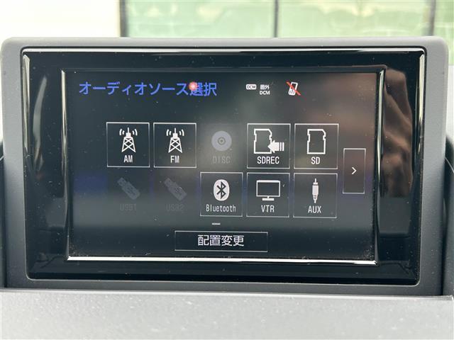 ＣＴ ２００ｈ　Ｆスポーツ　Ｘライン　純正ナビ　バックカメラ　シートヒーター　ビルトインＥＴＣ　ハーフレザーシート　クルーズコントロール　ＬＥＤヘッドライト　コーナーセンサー　純正アルミ　パワーシート　パドルシフト　ステリモ（3枚目）