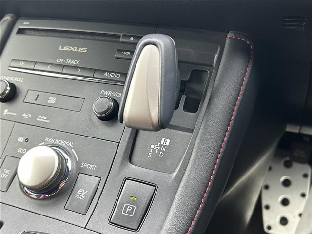 ＣＴ ２００ｈ　Ｆスポーツ　Ｘライン　純正ナビ　バックカメラ　シートヒーター　ビルトインＥＴＣ　ハーフレザーシート　クルーズコントロール　ＬＥＤヘッドライト　コーナーセンサー　純正アルミ　パワーシート　パドルシフト　ステリモ（34枚目）