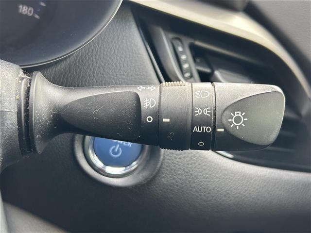 C-HR G 純正9インチナビ バックカメラ ビルトインETC トヨタセーフティセンス レーダークルーズコントロール ブラインドスポットモニター コーナーセンサー ハーフレザーシート 前席シートヒーター(11枚目)