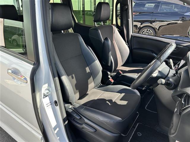 ノア Ｓｉ　ダブルバイビーＩＩＩ　社外ナビ　フルセグＴＶ　Ｂカメ　両側電動　衝突軽減　クルコン　ＬＤＡ　クリアランスソナー　ビルトインＥＴＣ　アイドリングストップ　ＬＥＤヘッドライト（21枚目）