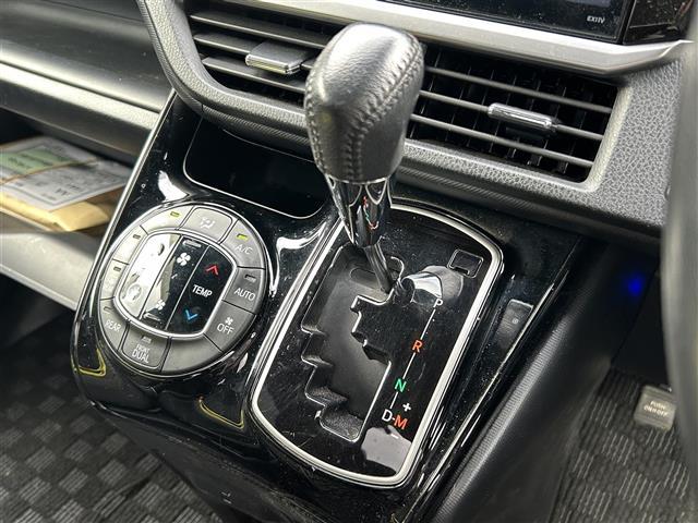 ノア Ｓｉ　ＡＬＰＩＮＥ１０インチワイドナビ　サンルーフ　モデリスタエアロ　バックカメラ　ＥＴＣ　ドライブレコーダー　両側パワースライドドア　クルーズコントロール　車線逸脱防止機能　オートライト（33枚目）