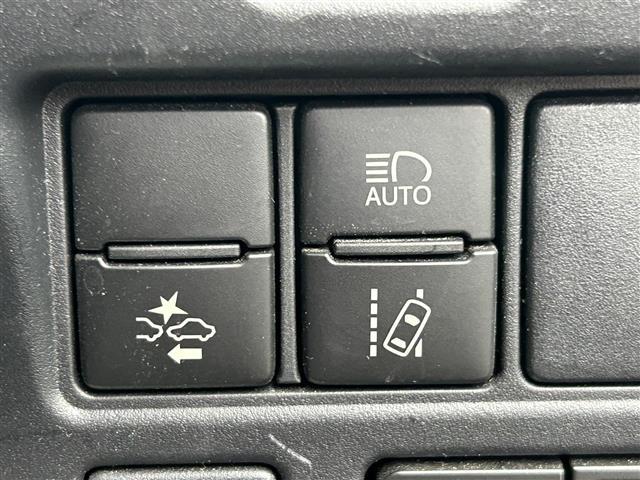 ノア Ｓｉ　ＡＬＰＩＮＥ１０インチワイドナビ　サンルーフ　モデリスタエアロ　バックカメラ　ＥＴＣ　ドライブレコーダー　両側パワースライドドア　クルーズコントロール　車線逸脱防止機能　オートライト（36枚目）